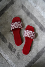 Load image into Gallery viewer, Baggy ken Kawar - red &amp; white
