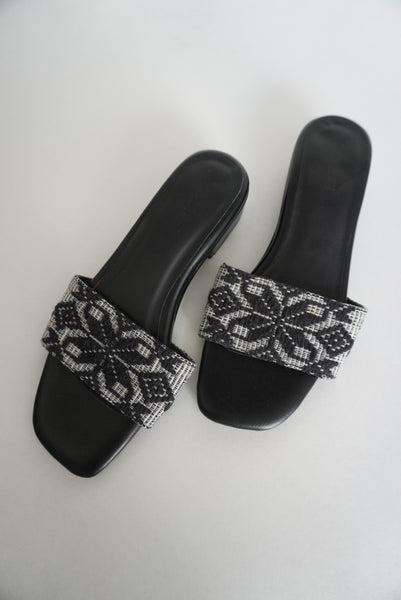 S6, 6 & 10 - Floral : Heels