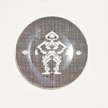 Load image into Gallery viewer, Black Kibin-Kibin (Holding Hands)
