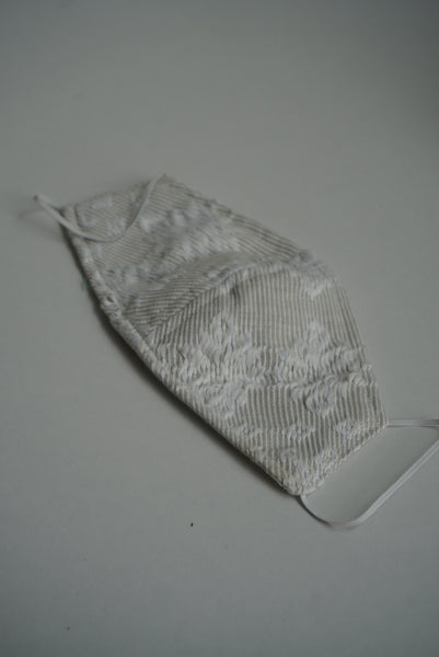 Off White Pinilian